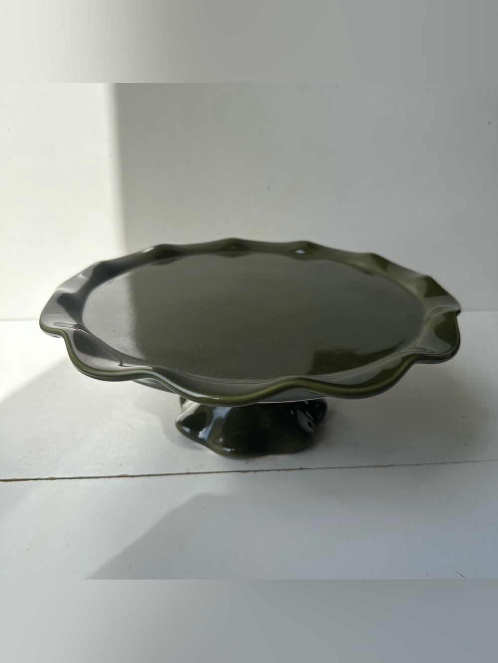 Vintage Olive Green Ceramic Pedestal Cake Stand Scalloped Edge Serving Plate